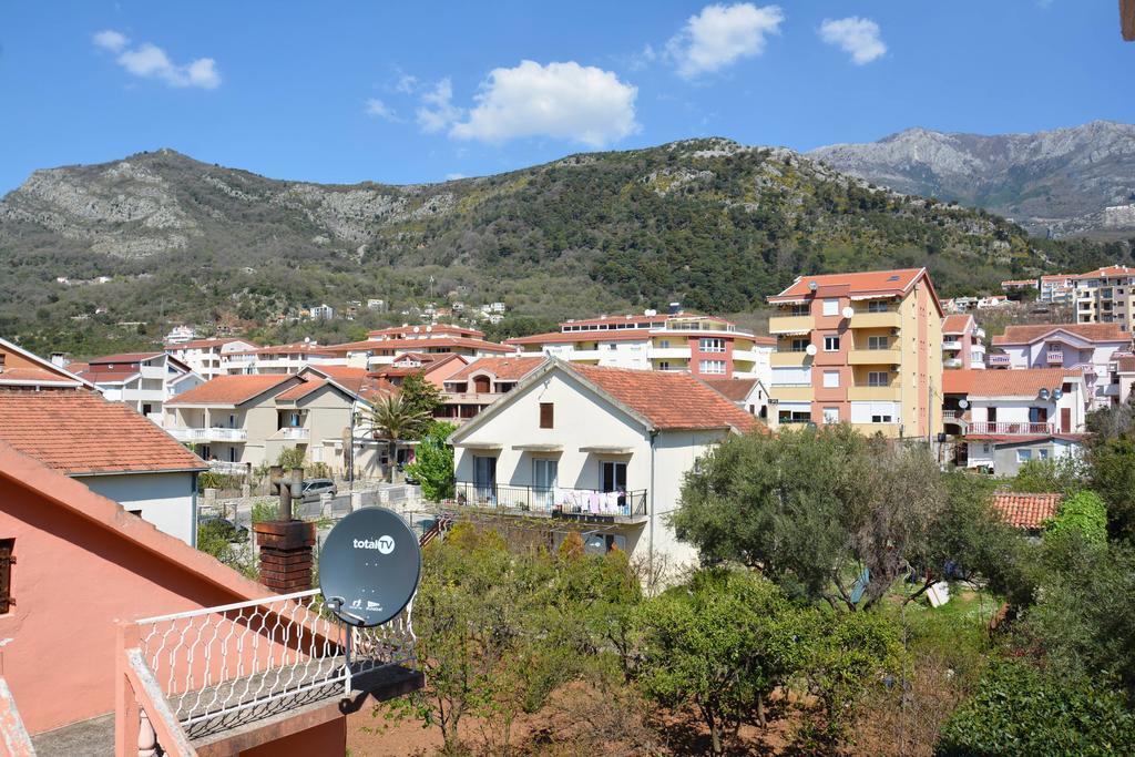 Hotel Dubrava Budva Exterior photo